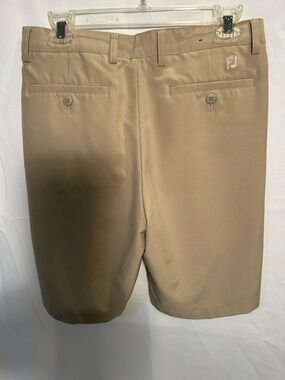 Foot Joy Men's Classic golf Khaki Shorts - Flat front 30 waist